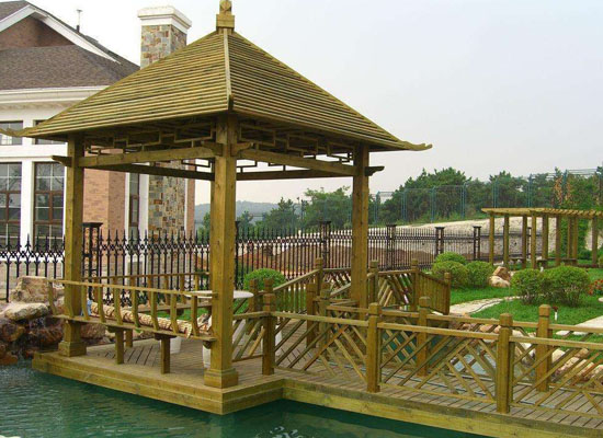 實木防腐木護(hù)欄